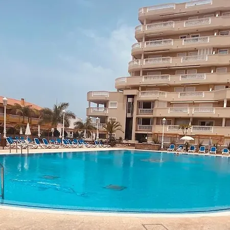 Superb Overlooking Gigantes Appartement